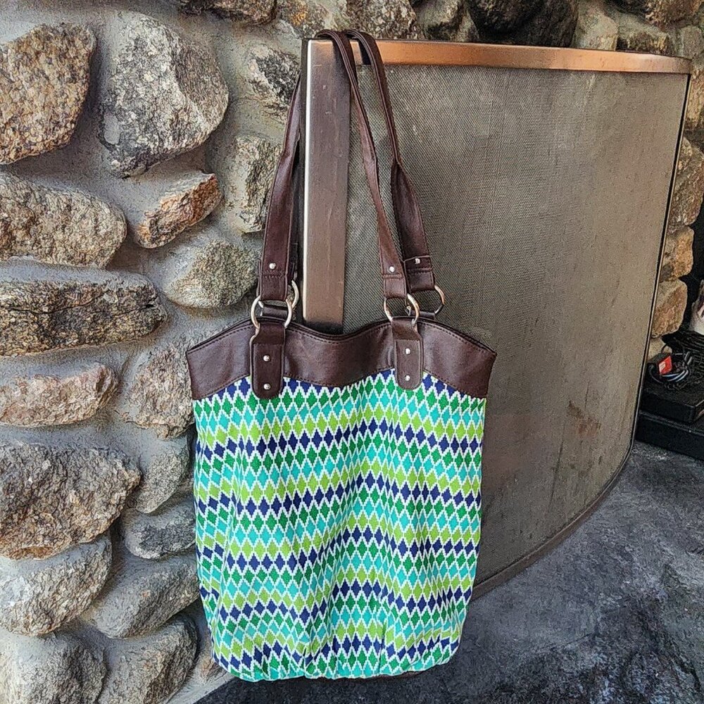 Cul-De-Sac Large Geometric Print Green/Blue Tote Bag